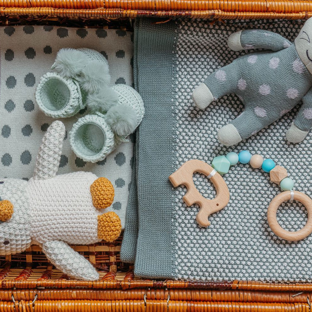 Cute Baby Kitty Knitted Toy with Gentle Rattle Sound - 41467