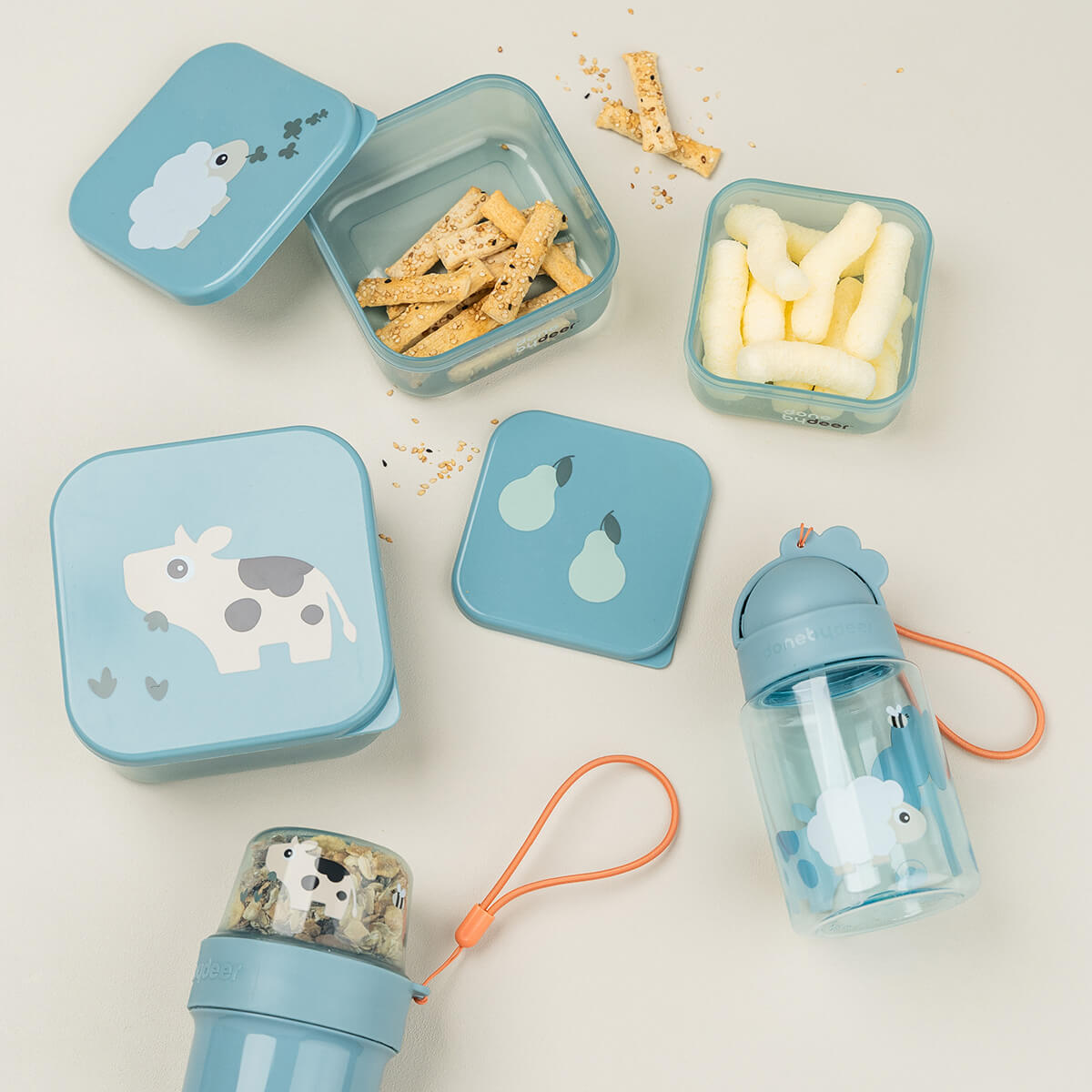 Done by Deer Straw Bottle 280mL Play — Blue (lifestyle)