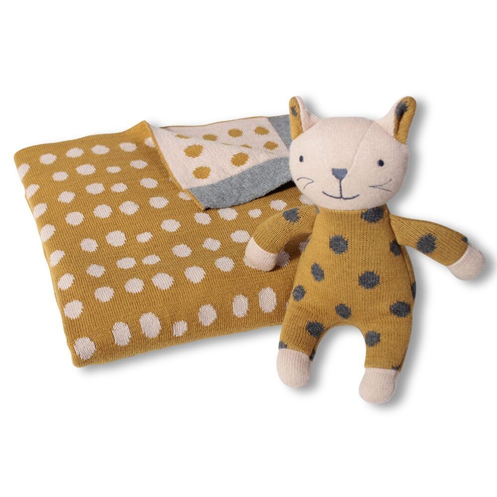 Cute Baby Kitty Knitted Toy with Gentle Rattle Sound - 41467