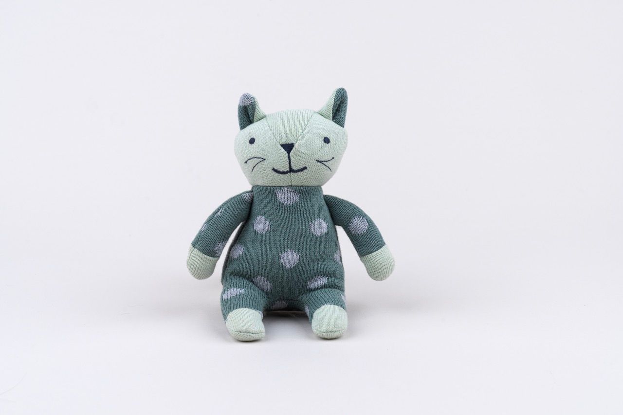 Cute Baby Kitty Knitted Toy with Gentle Rattle Sound - 41467