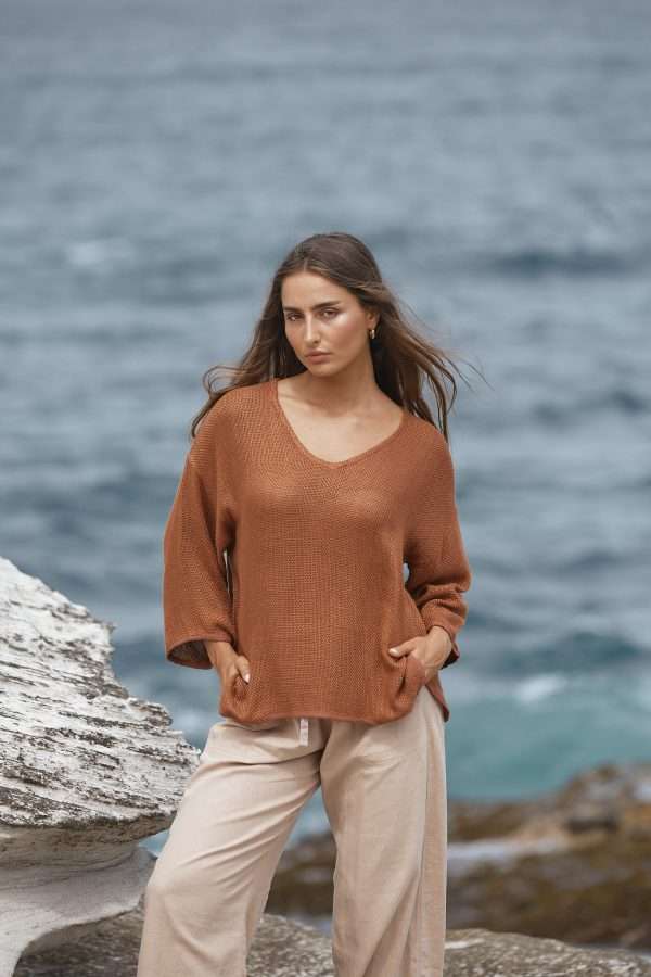 Carbon the Label Estelle Hessian V-Neck 3/4 Sleeve Top