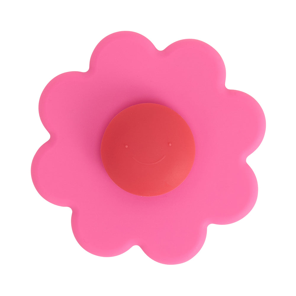 Pink daisy spinner with a coral centre