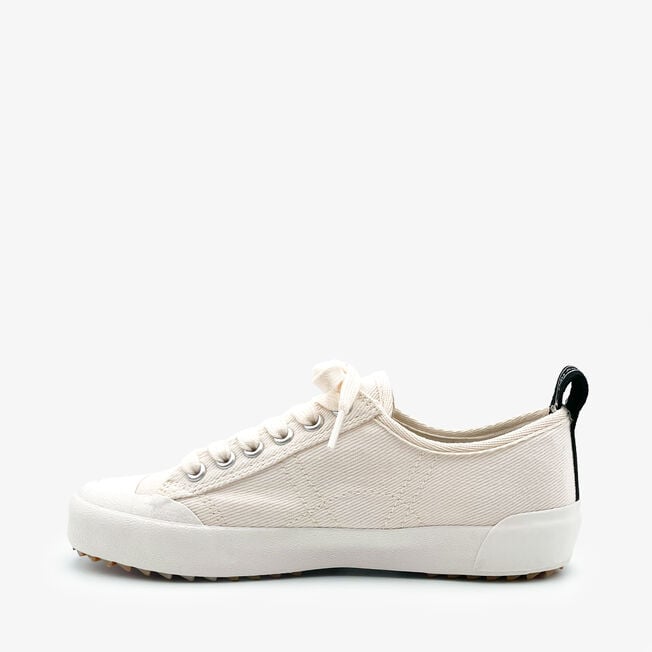 Natural cream Hosier sneaker, side view with white laces