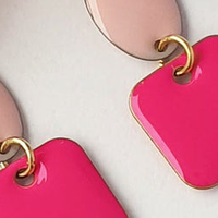 Colour swatch: Pink